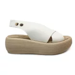 Inuovo női szandál - 817008 Cream