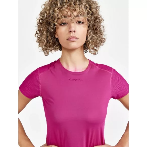 Craft ADV ESSENCE SS SLIM TEE W Női póló - SM-1908767-486000