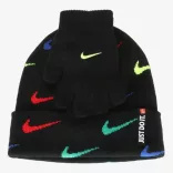 Nike SWOOSH REPEAT BEANIE SET(HADDAD) Gyerek sapka - SM-9A2988-K90
