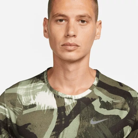 Nike Nike Dri-FIT Miler-Men's Short-Sleeve Camo Running Top Férfi póló - SM-DQ4736-386