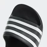 Adidas ADILETTE AQUA K Gyerek papucs - SM-F35556