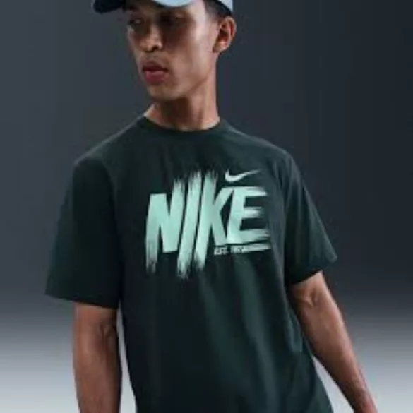 Nike M NK DF UV HYVERSE SS GFX (Con Férfi póló - SM-HV0381-390