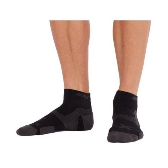 2XU Vectr Cushion 1/4 Crew Socks Unisex zokni - SM-UA5048e-BLK-TTM